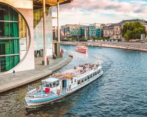 Berlin Touren Stadtführungen Spree
