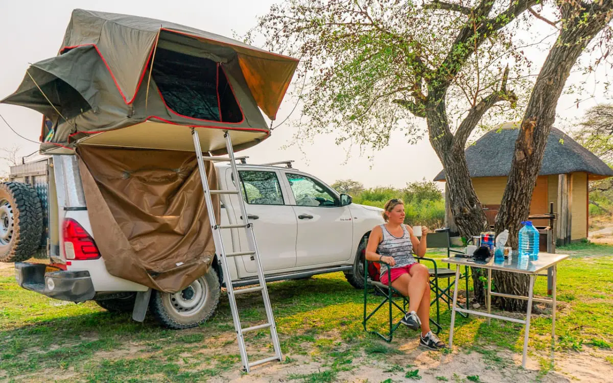 Unser Mietwagen für Namibia und Botswana: 4x4 mit Dachzelt