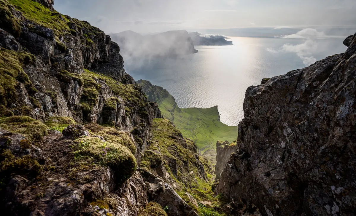 Blick auf die Insel Kunoy auf dem Weg zum Kap Enniberg