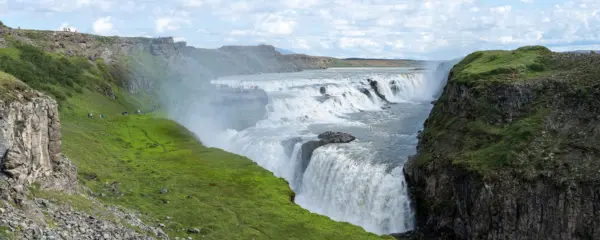 Gullfoss Wasserfall Golden Circle Island im Sommer