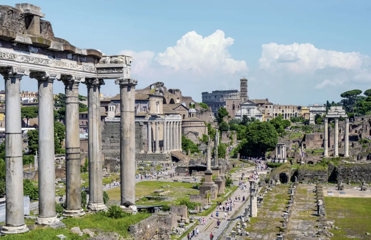 Die Via Sacra (deutsch: heilige Straße) Hauptstraße des antiken Roms im Forum Romanum