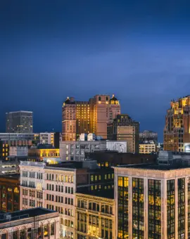 Detroit Sehenswürdigkeiten Downtown bei Nacht