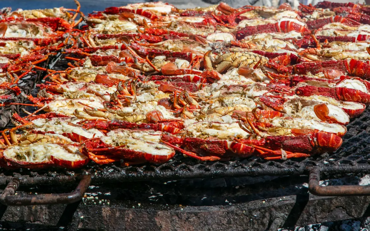 Crayfish auf dem Grill der Strandloper in Langebaan