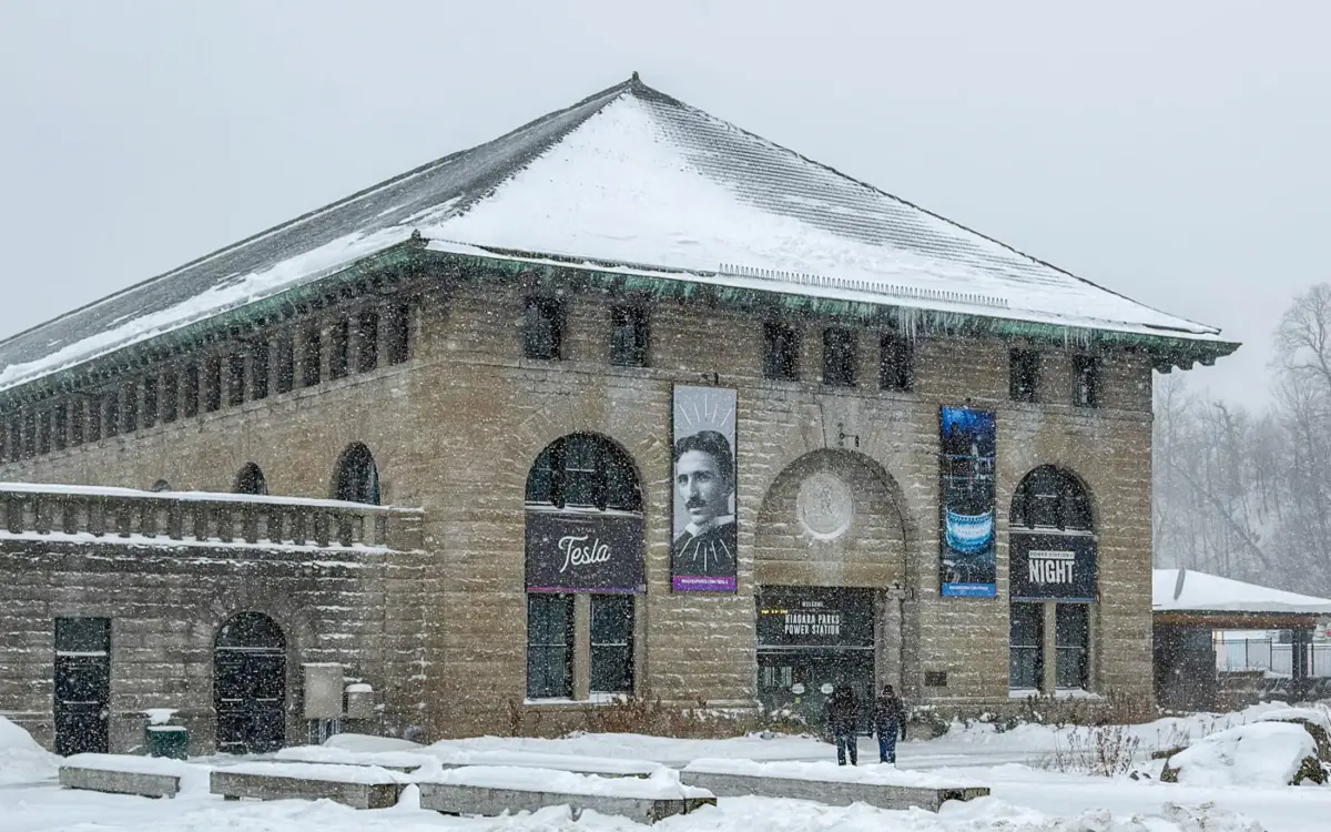 Niagara Parks Power Station + Tunnel