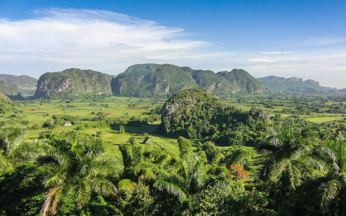 Aussicht Valle de Vinales in Kuba Aussichtspunkt im Valle de Vinales in Kuba