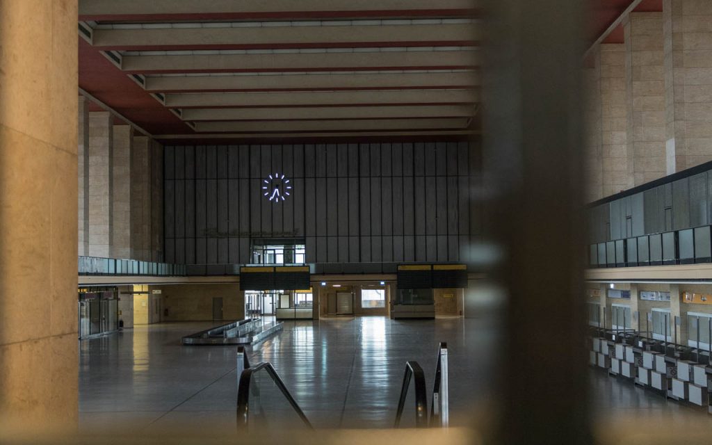 Berlin Tipps Flughafen Tempelhof Haupteingang