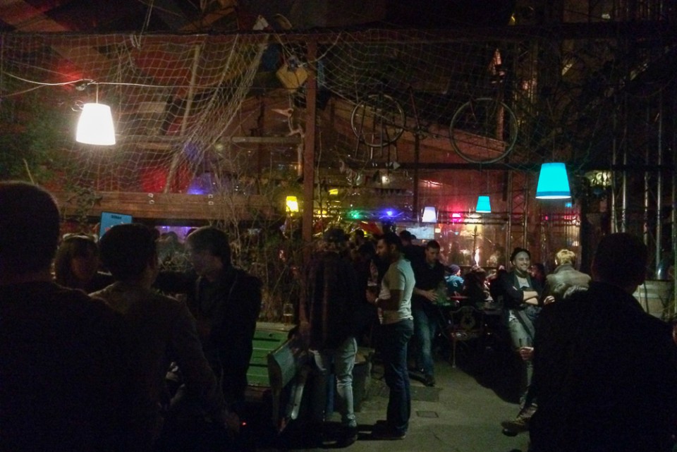 szimpla kert budapest ruinpub budapest-ruinbars-szimpla