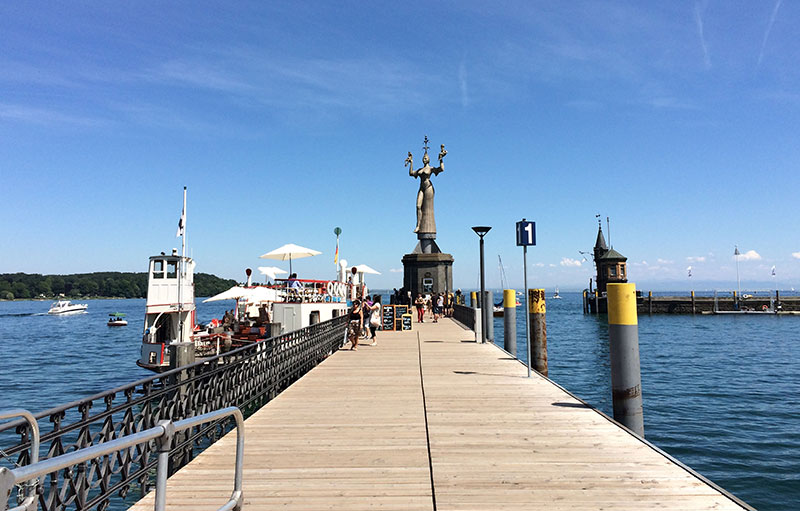 Die Fähre im Konstanzer Hafen