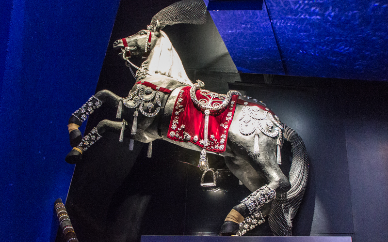 swarowskis kristallwelten wattens pferd