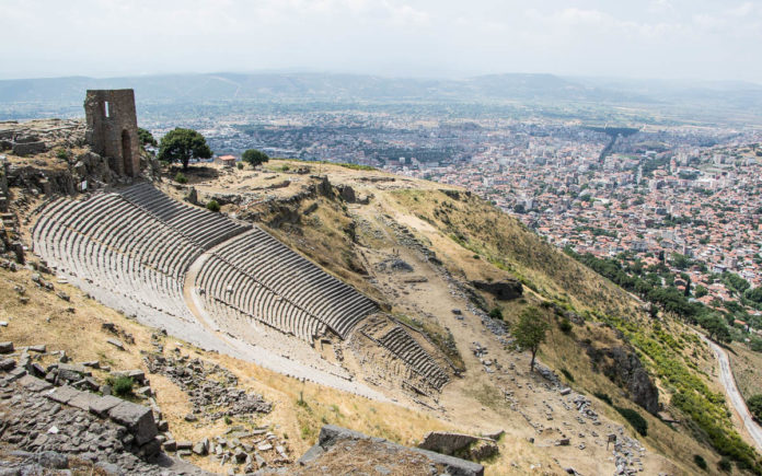 tuerkei-pergamon-amphitheater Rundreise Türkei Pergamon Amphitheater