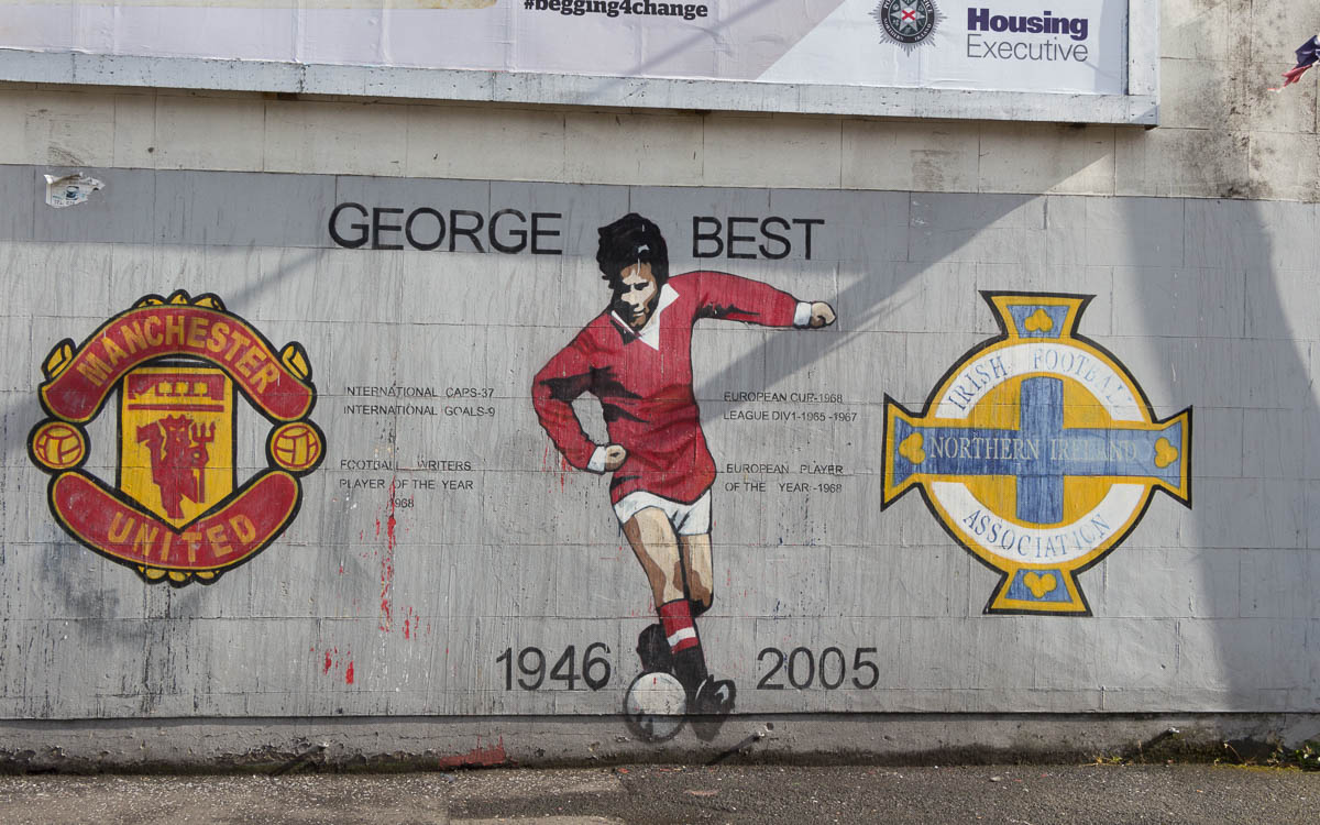 Murals in Belfast George Best Blythe Street Wandgemälde