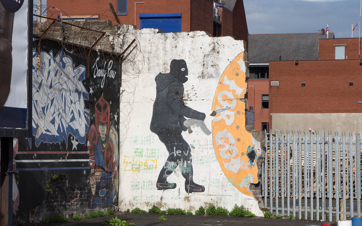 Belfast Konflikt Murals werden entfernt