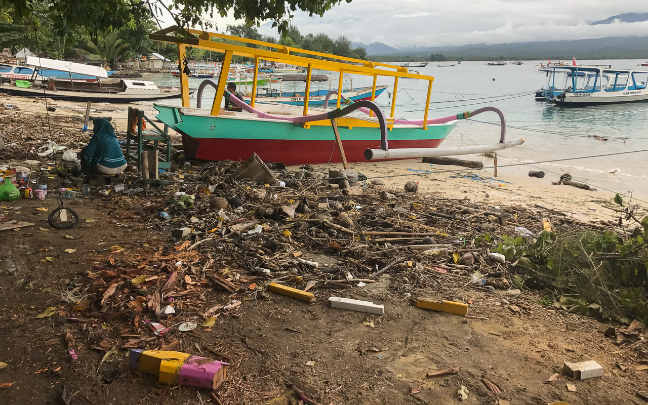 Leider ist alles voll mit Müll auf den Gili Islands