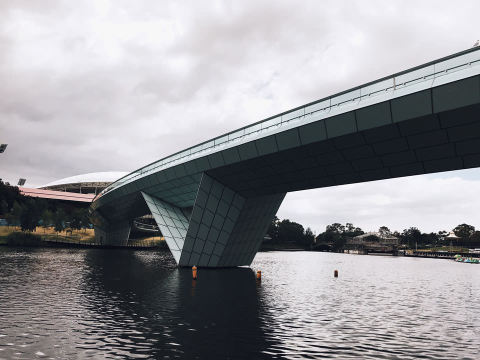 Adelaide Riverbank Pedestrian Bridge