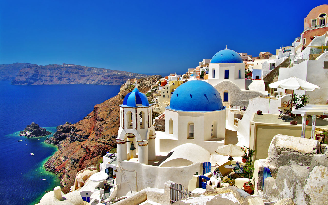 Reiseziele für Urlaub im Mai 29 Urlaub im Mai Santorin