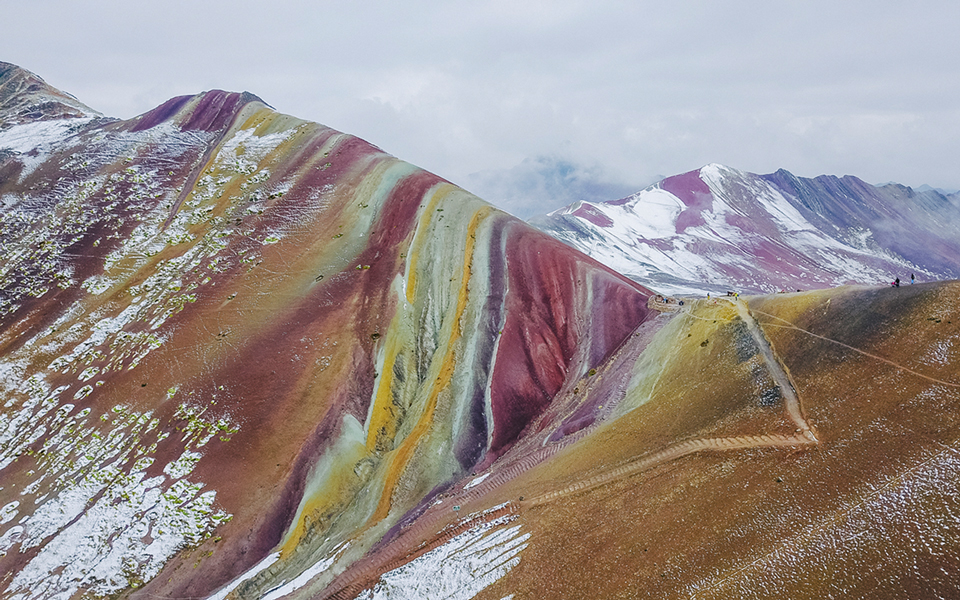 Rainbow Mountains In Peru: Ein Absolutes Highlight, Die Reise Dahin Ist Allerdings Beschwerlich.