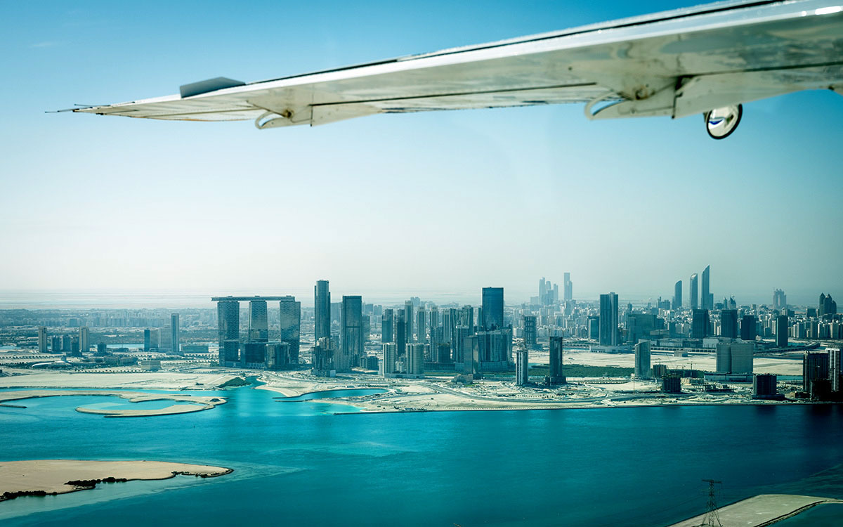 Rundflug Wasserflugzeug Abu Dhabi Skyline
