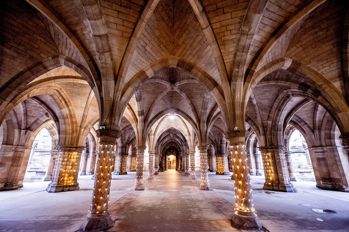 University Of Glasgow: Durch Die Säulen Denkst Du, Du Seist Bei Harry Potter