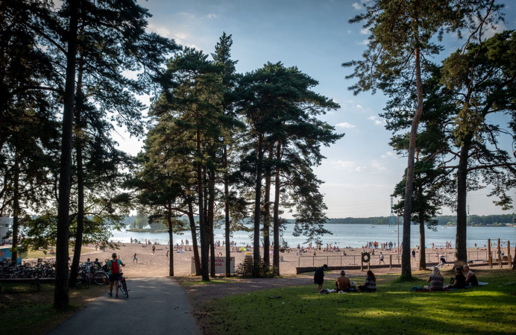 Helsinki: Sehenswürdigkeiten, die du besuchen solltest (+ viele nützliche Tipps) 44 Töölö Bucht mit Stränden Helsinki