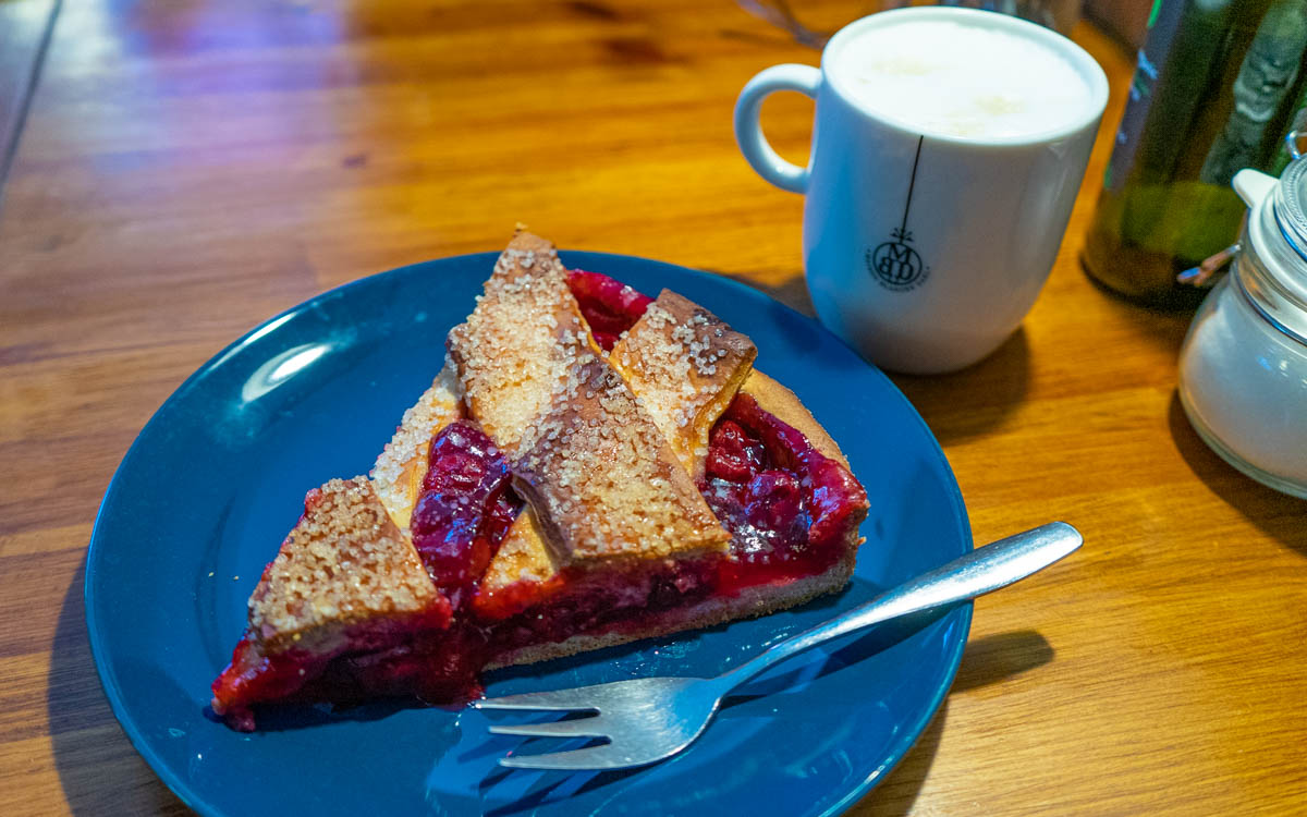 1 Tag Maastricht: Sehenswürdigkeiten & Tipps für einen Kurztrip 9 Kirsch Vlaai in Maastricht