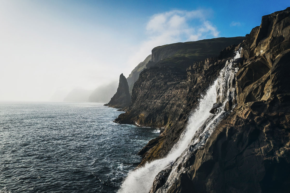 Bøsdalafossur Wasserfall Färöer