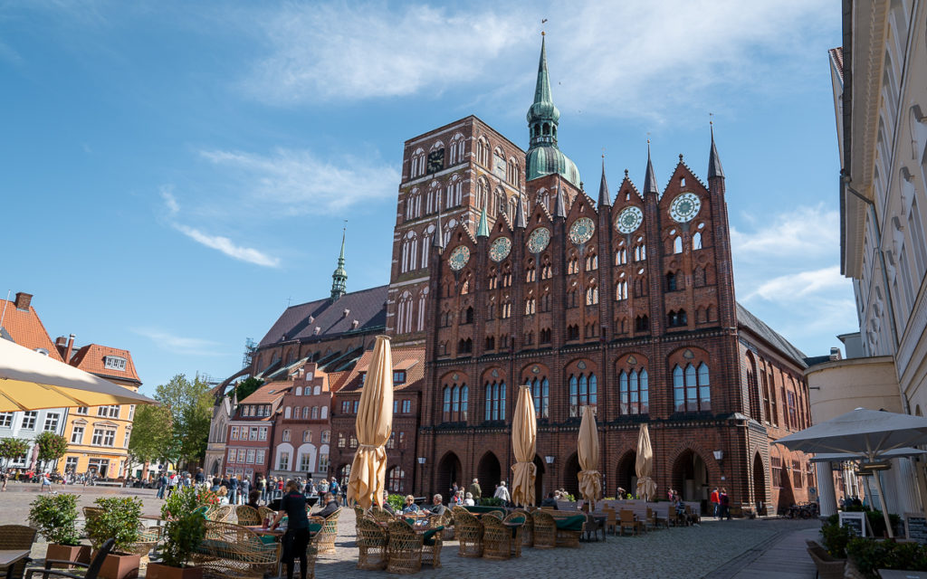9 Stralsund Sehenswürdigkeiten & die besten Tipps für 1 Tag 9 Stralsund Sehenswürdigkeiten & die besten Tipps für 1 Tag