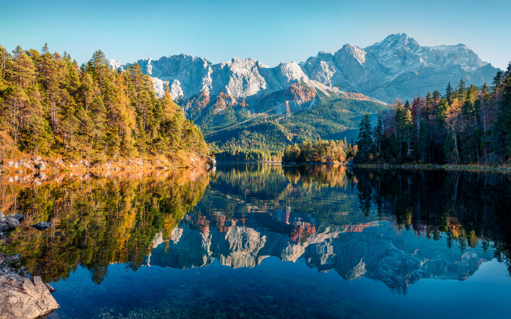 Deutschland Sehenswürdigkeiten: Schöne Orte, die du einmal im Leben gesehen haben musst! 3 Eibsee mit Zugspitze Panorama