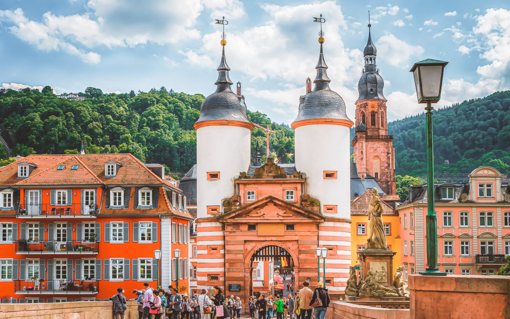 Heidelberg: Die schönsten Orte an einem Tag 6 Alte Brücke Brückentor in Heidelberg