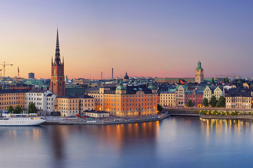 Stockholm: Die schönsten Orte und besten Tipps für deinen Städtetrip 1 Skyline Stockholm Adobe Stock, ID: 116337570
