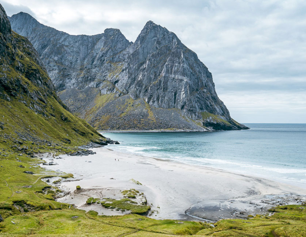 Kvalvika Beach Lofoten Wanderung