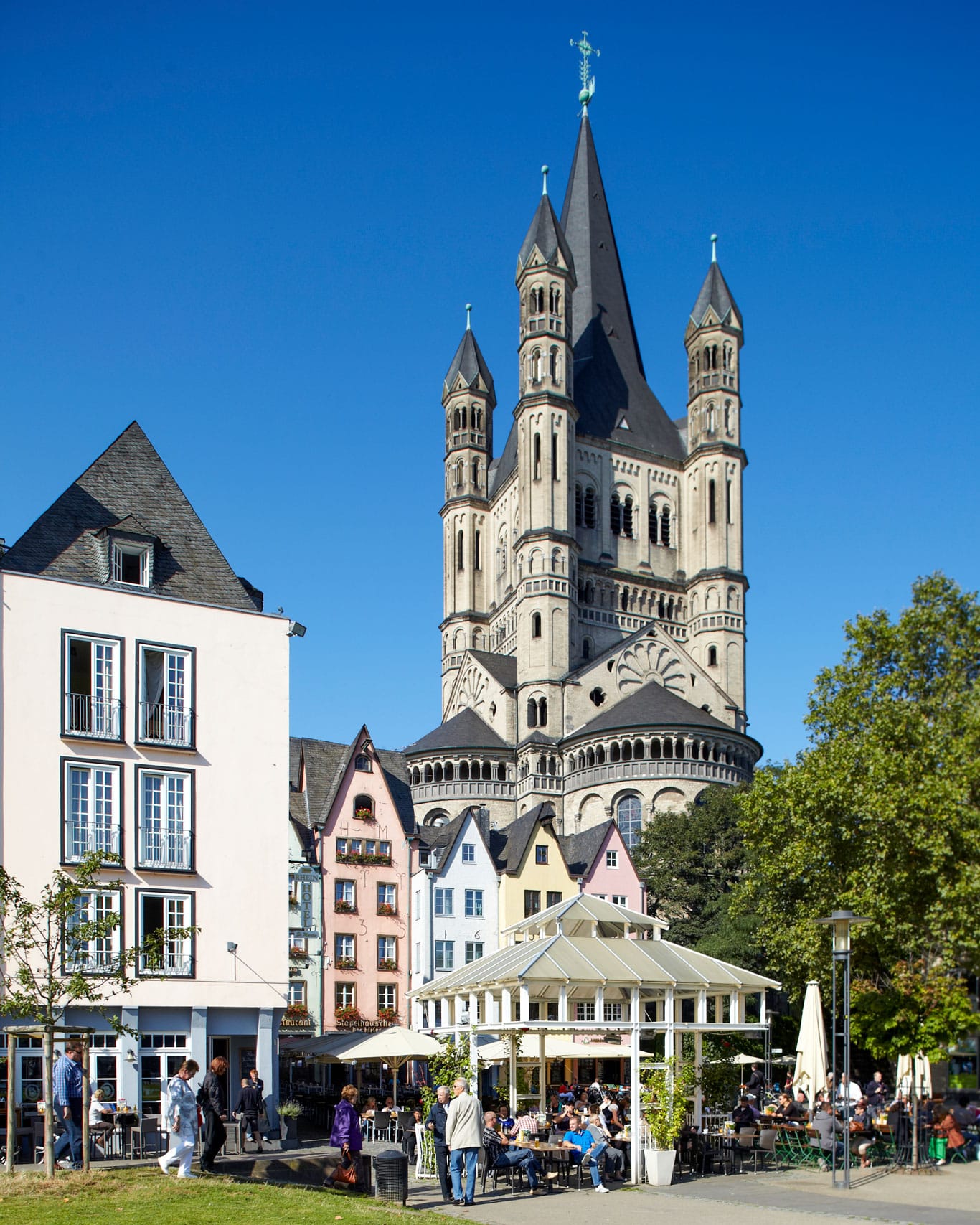 Groß St. Martin in der Kölner Altstadt am Rhein