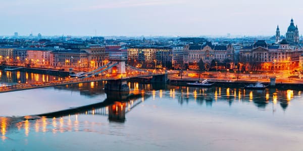 Budapest Sehenswürdigkeiten Panorama der Stadt