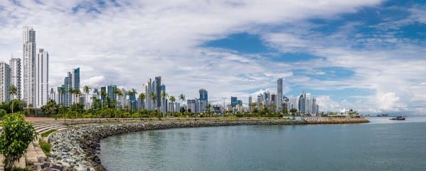 Panama Reisetipps Skyline Panama City mit Hochhäusern