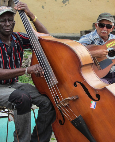 Straßenmusiker in Santiago de Cuba (Kuba)