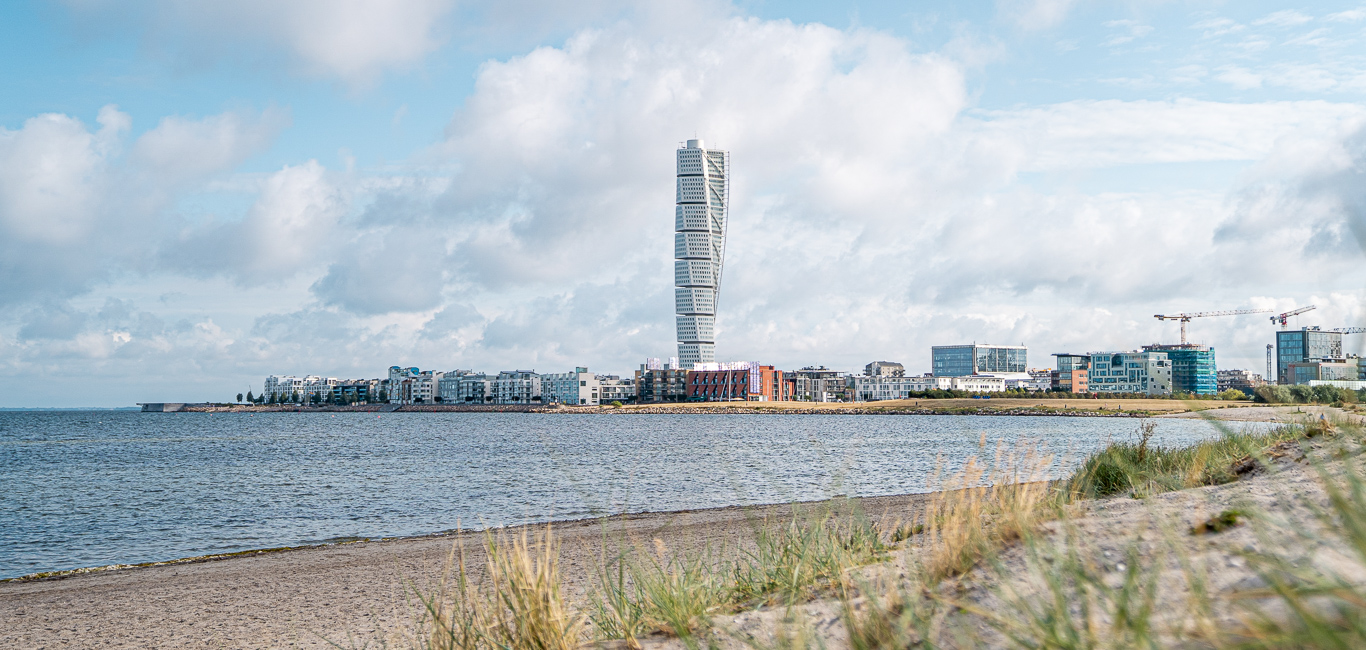Malmö Schweden Skyline vom Strand mit Turning Torso
