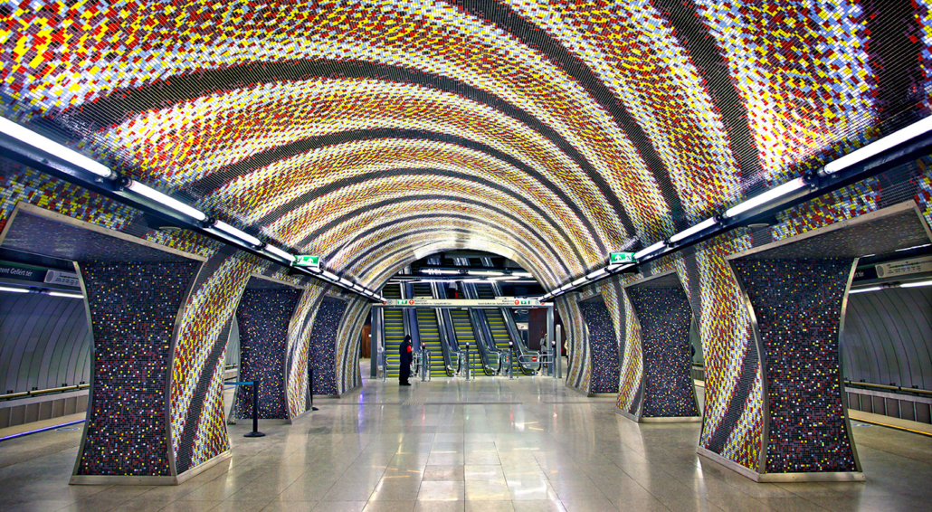 Szent Gellert Ter Metro Station Lline 4, Budapest