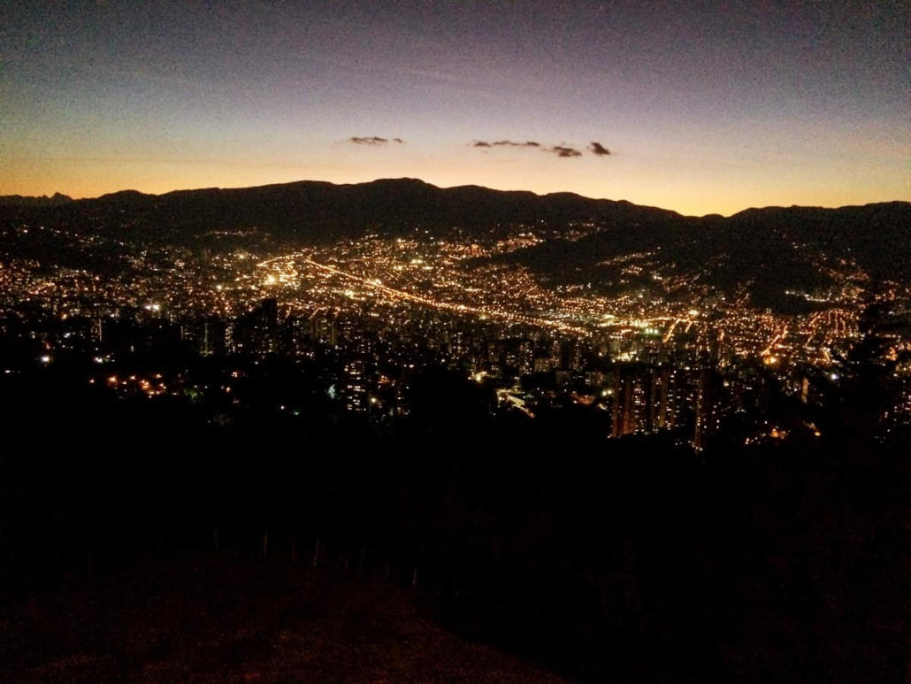 Mitten in einem Tal der Anden liegt Medellín