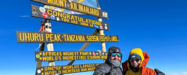 Uhuru Peak höchster Punkt Kilimandscharo in Tansania