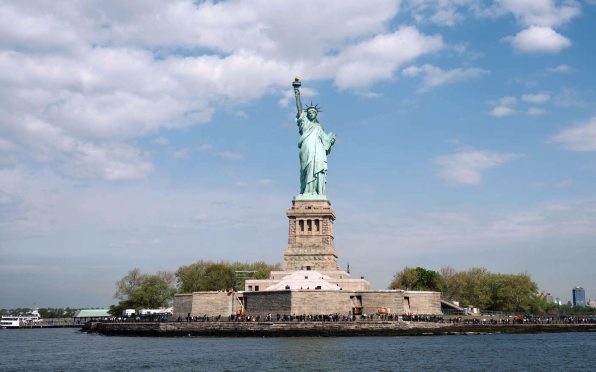 Liberty Island und Freiheitsstatue
