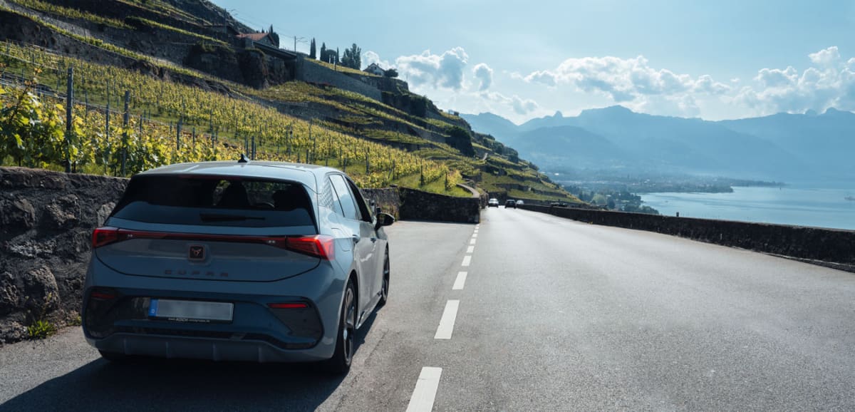 Grand Tour Schweiz Roadtrip Lavaux E-Auto