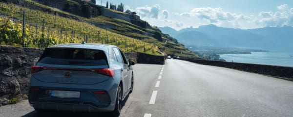 Grand Tour Schweiz Roadtrip Lavaux E-Auto