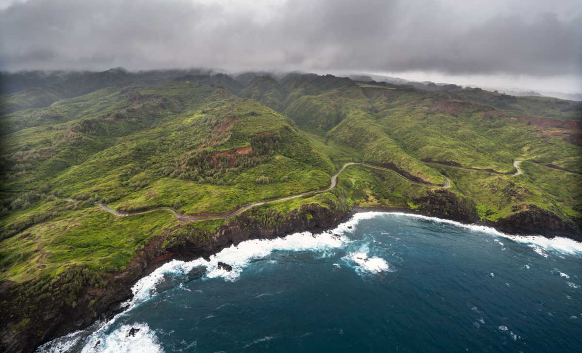 Roadtrip entlang der Nordküste auf West Maui: West Maui Mountains vom Helikopter aus