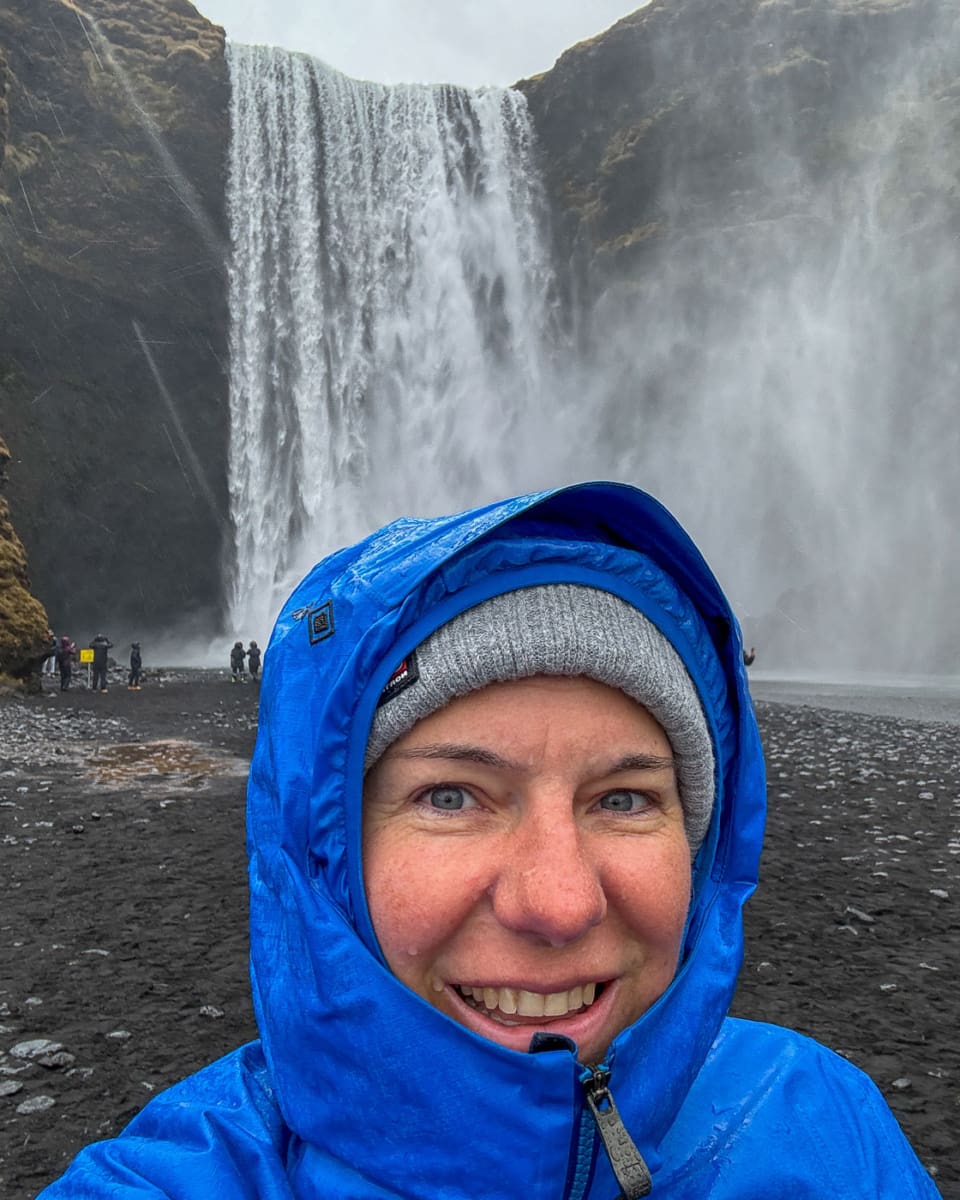 Strömender Regen am Skogafoss im März