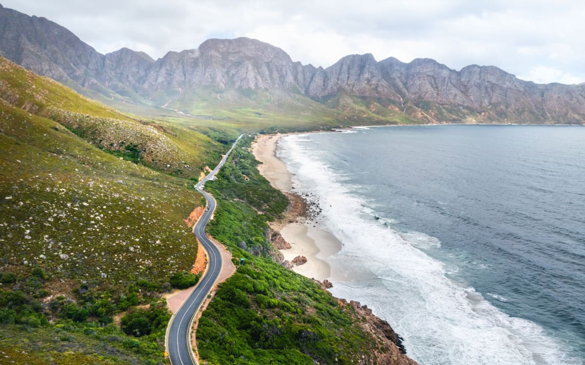 Küstenstraße R44 (auch Clarens Drive) aus Kapstadt Richtung Hermanus