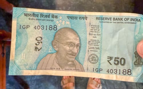 Tipps zum Bezahlen in Indien: Bargeld, Währung und Kreditkarte