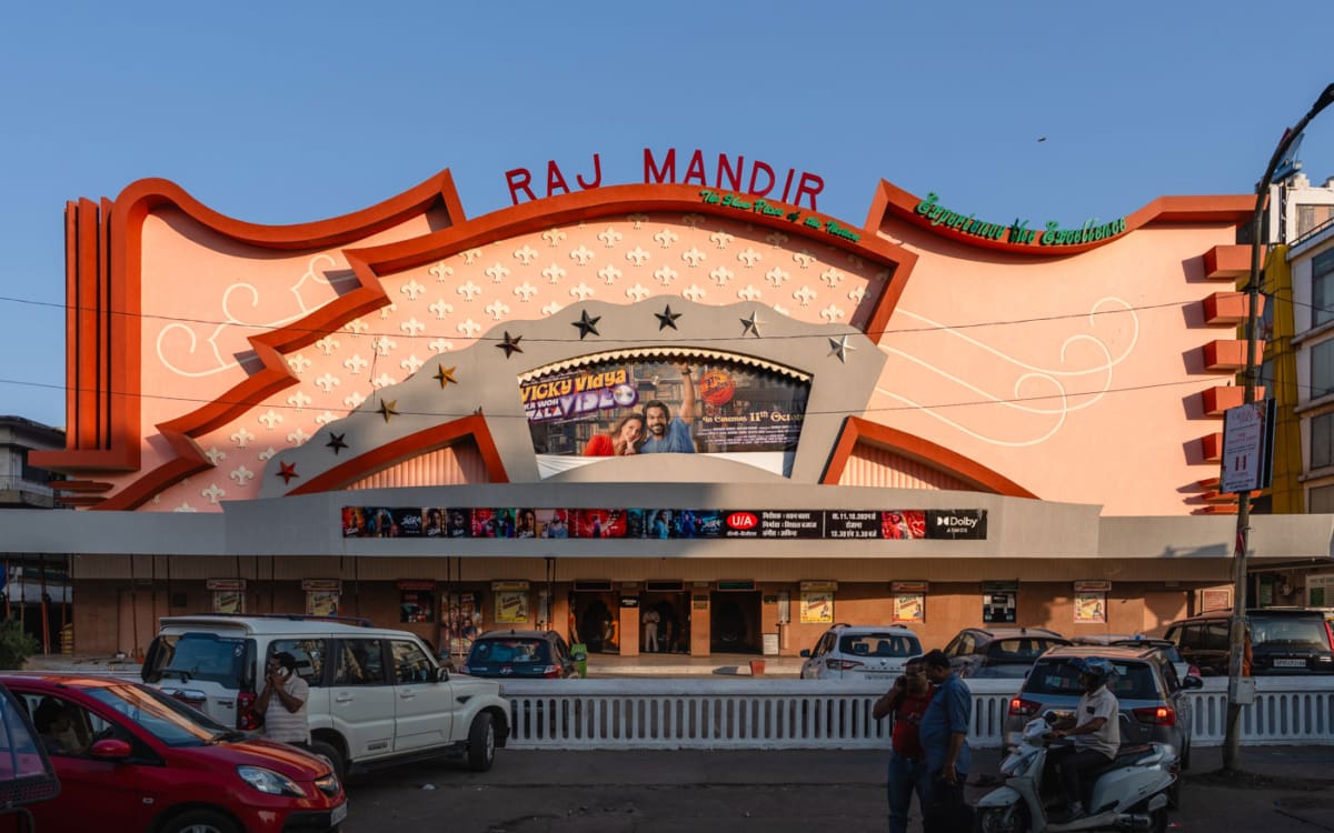 Raj Mandir Kino in Jaipur 