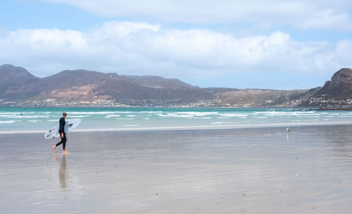 Surfen in Muizenberg (Kapstadt, Südafrika)