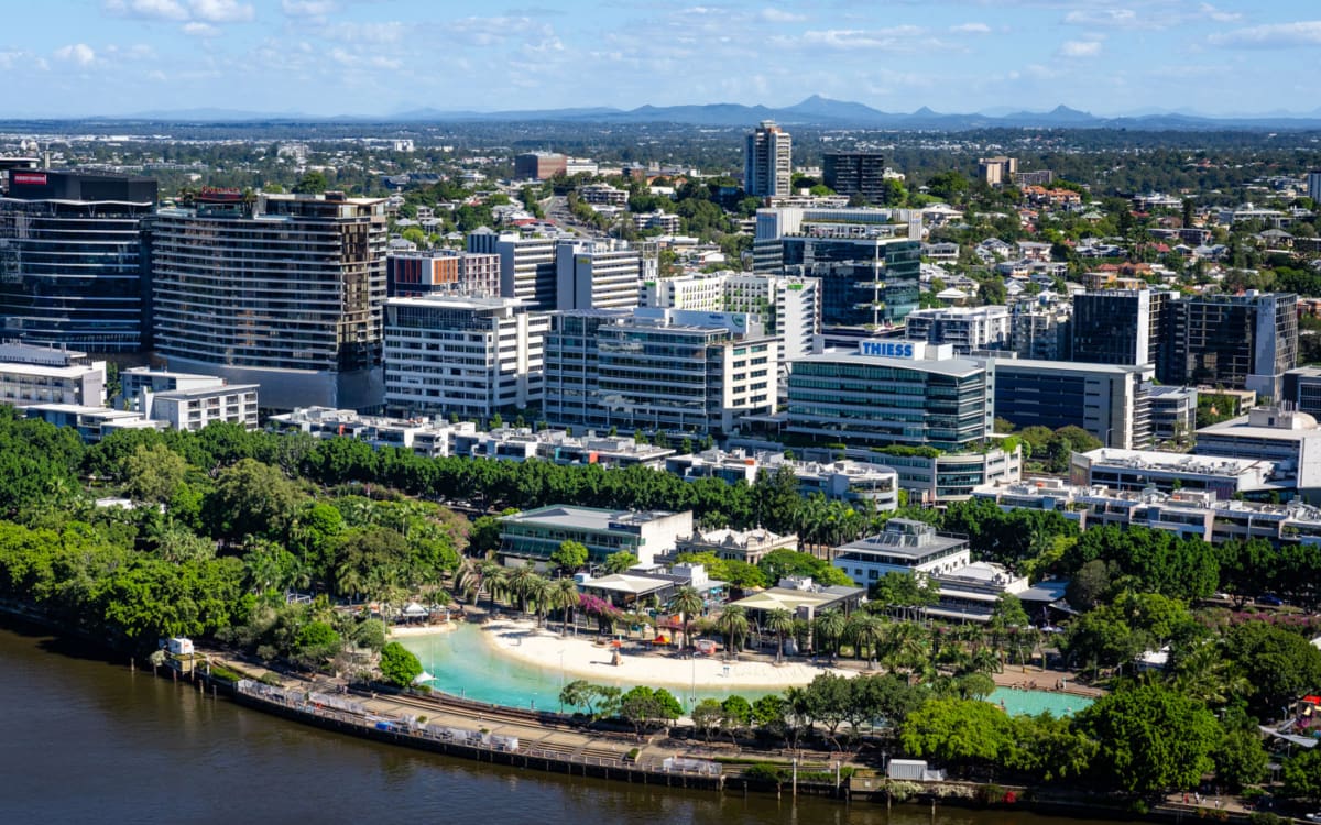 South Bank Parklands mit dem kostenlosen Streets Beach in Brisbane