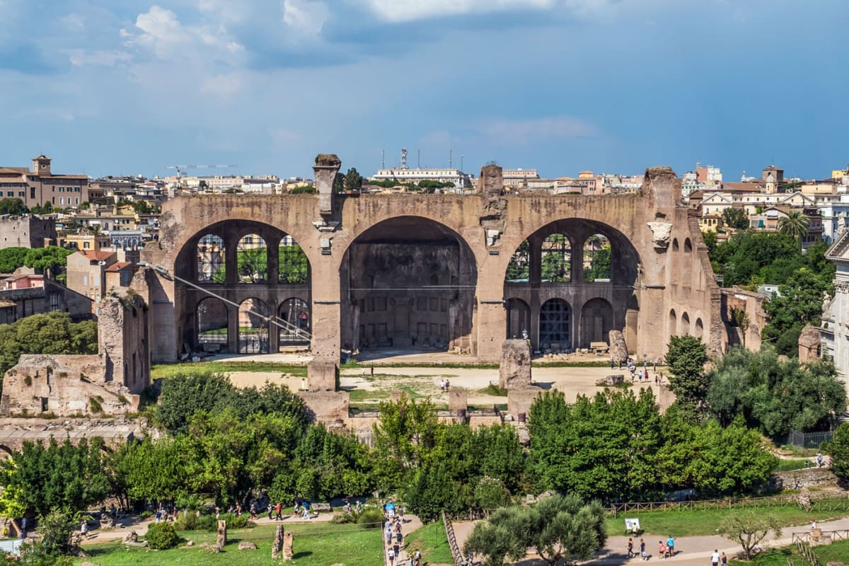 Basilika von Maxentius und Konstantin im Forum Romanum in Rom