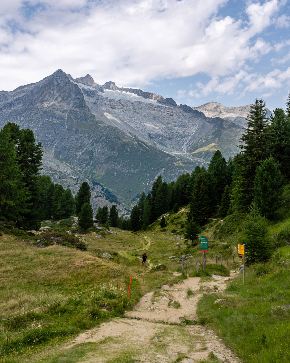 Blick nach hinten bei Ankunft Riederfurka